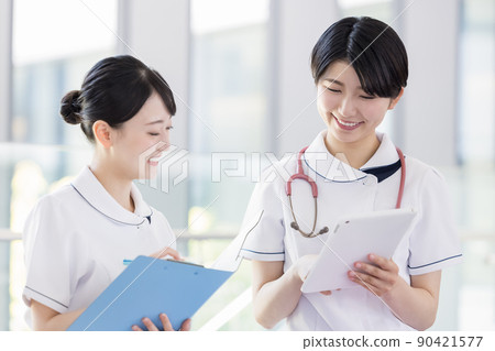 Medical female nurse portrait photography cooperation "LINK FOREST" 90421577