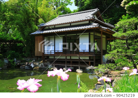 [Ehime Prefecture] Tensha-en Garden Vermicelli (Bookstore) in fine weather 90425219