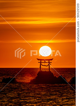 灘海岸的黎明(大分縣杵築市) 灘海岸的黎明(大分縣杵築市) 90426509