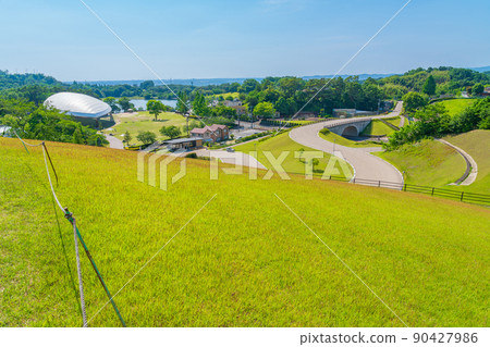 Kuragaike Park, a landscape full of greenery <Toyota City, Aichi Prefecture> Kuragaike Park, a landscape full of greenery <Toyota City, Aichi Prefecture> 90427986