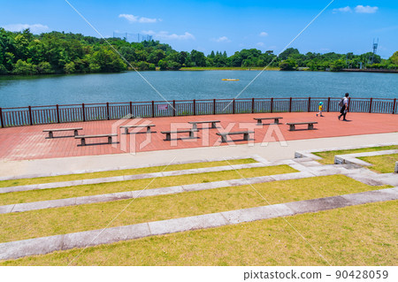 Kuragaike Park, a landscape full of greenery <Toyota City, Aichi Prefecture> Kuragaike Park, a landscape full of greenery <Toyota City, Aichi Prefecture> 90428059