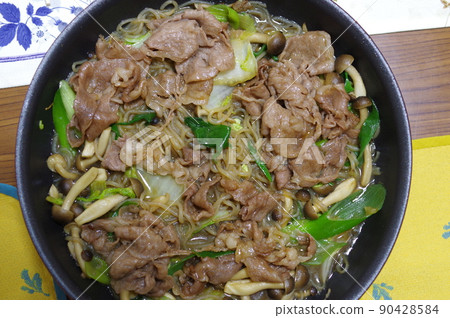 Hida beef sukiyaki Hida beef sukiyaki 90428584