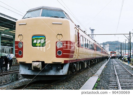 189 series temporary limited express Amagi that stops on the detention line 90430069