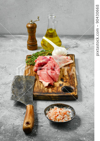 Raw lamb leg, chump off shank Raw lamb leg, chump off shank 90430668