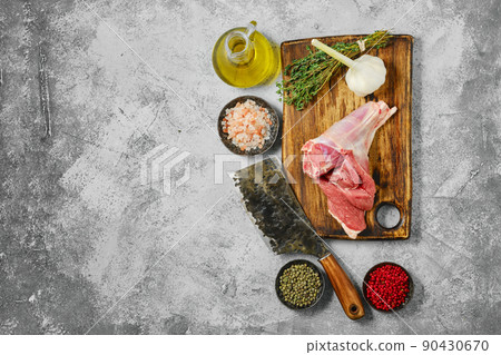 Top view of raw lamb leg, chump off shank Top view of raw lamb leg, chump off shank 90430670