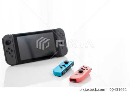 Game console-white background- 90431621