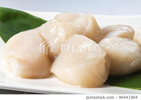 Fresh scallop sashimi 90441904