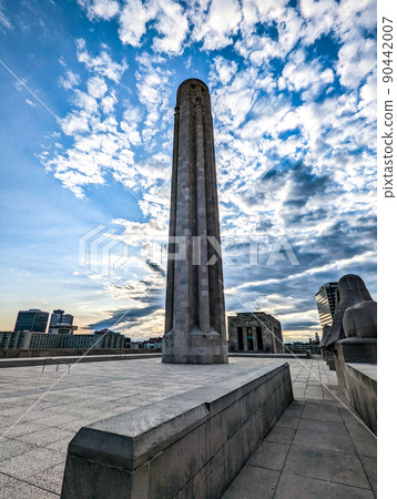 kansas city wwI memorial during day time 90442007