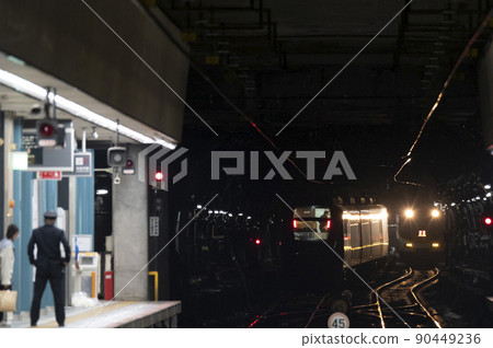 80000 series Hinotori & Sunny Car (Osaka Namba / Kintetsu Nihonbashi) 80000 series Hinotori & Sunny Car (Osaka Namba / Kintetsu Nihonbashi) 90449236