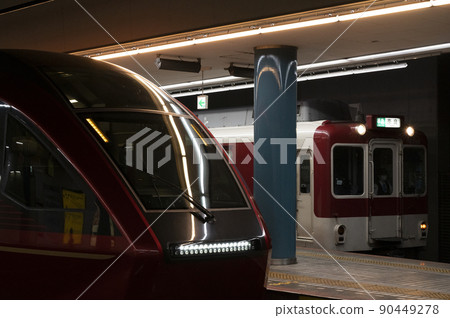 80000 series Hinotori & Semi Express train (Osaka Namba) 90449278