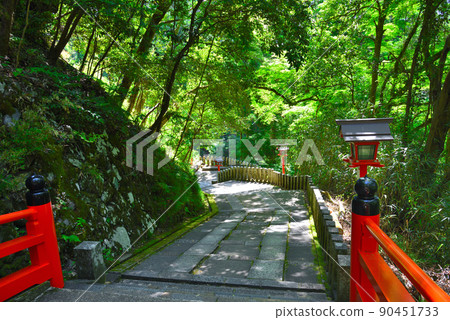 從鞍馬寺到貴船神社的登山步道風景 90451733