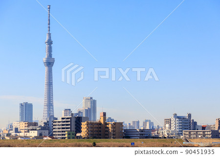 “東京”從荒川河床看到的東京葛飾區天空樹 90451935