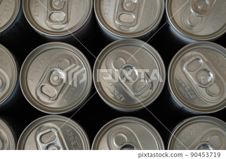 Aluminum cans 90453719