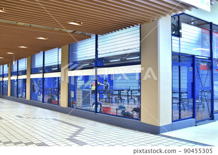 神戶市新開一站地下通道 Metro Kobe Waku Waku Promenade 90455305