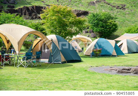 Lots of tents at the summer campsite 90455805
