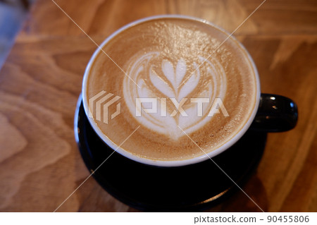 Heart's latte art 90455806