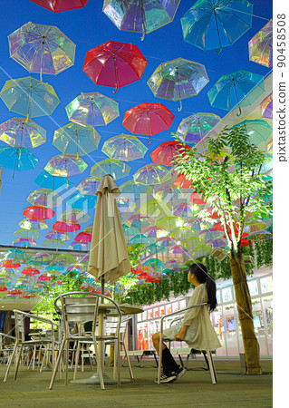 Colorful umbrella and girl 90458508