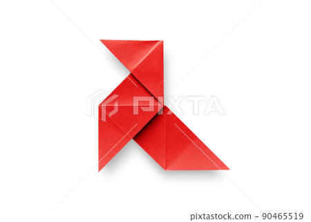 Red paper hen origami isolated on a white background 90465519