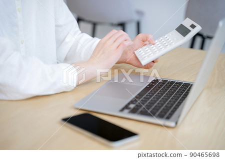 女性家用計算器 90465698