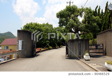 兵庫縣立川西名峰高中 90466529