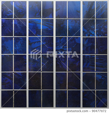 可以看到太陽能電池板組件表面的水晶圖案的材料圖像 可以看到太陽能電池板組件表面的水晶圖案的材料圖像 90477872