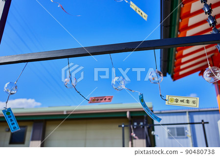 愛良神社(鹿兒島縣愛良市脅本市) 夏日傳統、風鈴 愛良神社(鹿兒島縣愛良市脅本市) 夏日傳統、風鈴 90480738