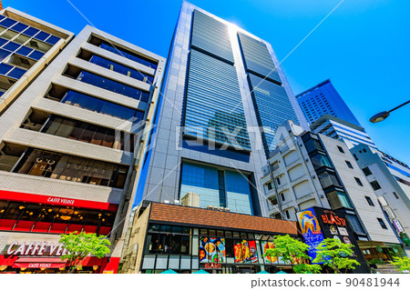 東京都澀谷區代代木的都市風景 JR東本部大樓 90481944