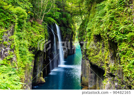 Miyazaki Prefecture Fresh Green Takachiho Gorge-Manai Falls- Miyazaki Prefecture Fresh Green Takachiho Gorge-Manai Falls- 90482165