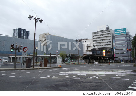 Niigata Station is becoming elevated (July 2021) Niigata Station is becoming elevated (July 2021) 90482347