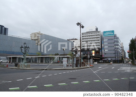 Niigata Station is becoming elevated (July 2021) Niigata Station is becoming elevated (July 2021) 90482348