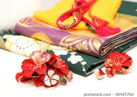 Furisode and accessories 90485760