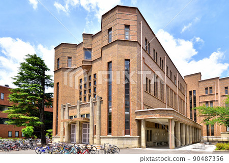 京都大學法經濟學部本館 京都大學吉田校區 京都大學法經濟學部本館 京都大學吉田校區 90487356