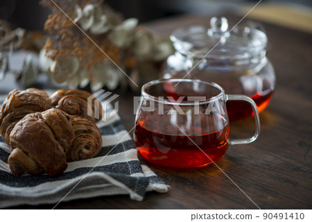 Image of tea time Image of tea time 90491410