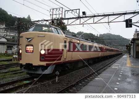 183 Series Omiya Car (Limited Express Tsumagoi / Kusatsu Ski Curtain) 90497313