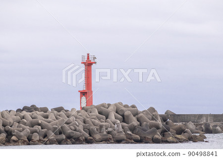 Lighthouse at Kawarago Port, Hitachi City, Ibaraki Prefecture 90498841