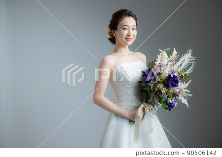 Wedding dress Wedding dress 90506142