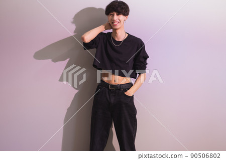 年輕男子美麗肖像 90506802