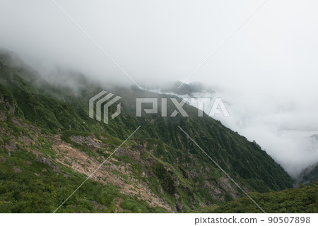 福島縣喜多方市日本百座名山之夏 飯出山三國小屋和地藏山之間的健嶺山路 福島縣喜多方市日本百座名山之夏 飯出山三國小屋和地藏山之間的健嶺山路 90507898