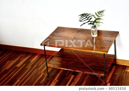 Simple living, clean space, room 90515838
