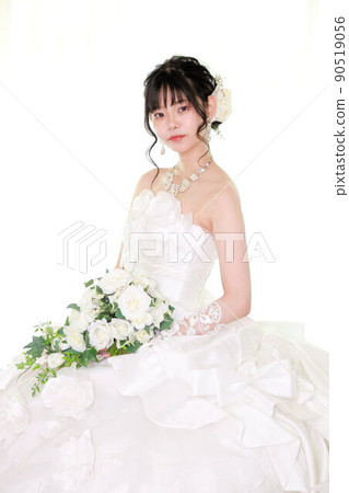 新娘在白色背景婚紗的獨奏婚禮 90519056