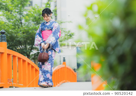 浴衣的女人 90520142