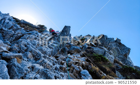 Autumn Kisokomadake trekking (rapid climb directly under Hokendake) 90521550
