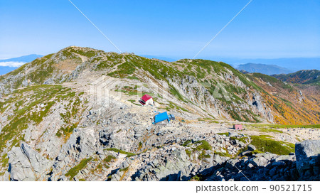 Autumn Kiso Komagatake trekking (view from Mt. Hoken to Mt. Nakadake) 90521715