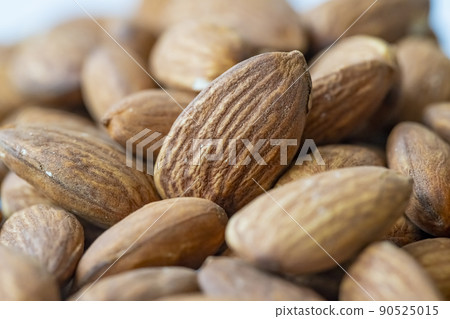 成堆的杏仁食品樣品 90525015