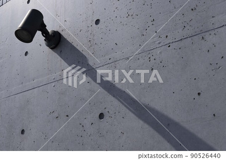 Stretching shadows 90526440