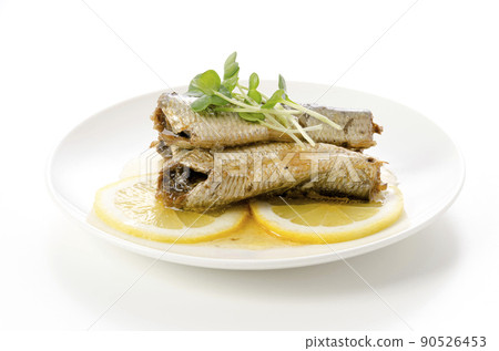 Canned sardines with a refreshing lemon 90526453