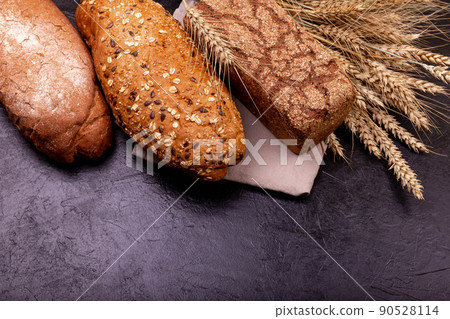 The range of different types of bread from rye and wheat flour. 90528114
