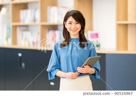 Women and office Women and office 90528967