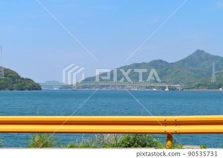 [Yamaguchi Prefecture] Oshima Bridge and yellow guardrail 90535731