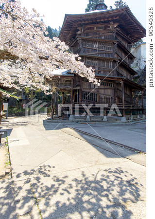 Spring sunshine Sakura and Aizu Sazae-do Fukushima Prefecture Spring sunshine Sakura and Aizu Sazae-do Fukushima Prefecture 90540328